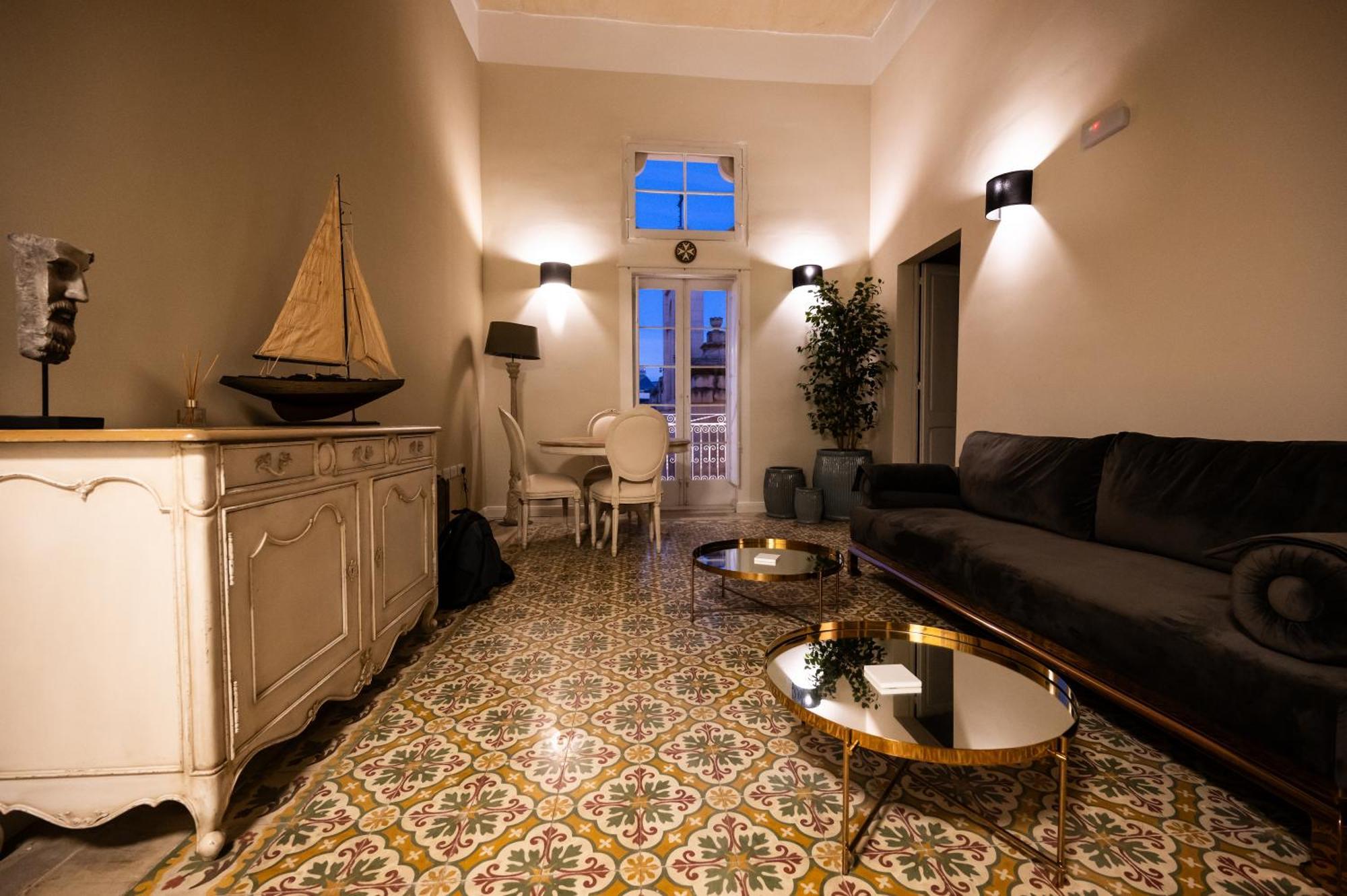 Grand Arcanum Apartment 2 - Comfortable And Elegant Senglea Luaran gambar