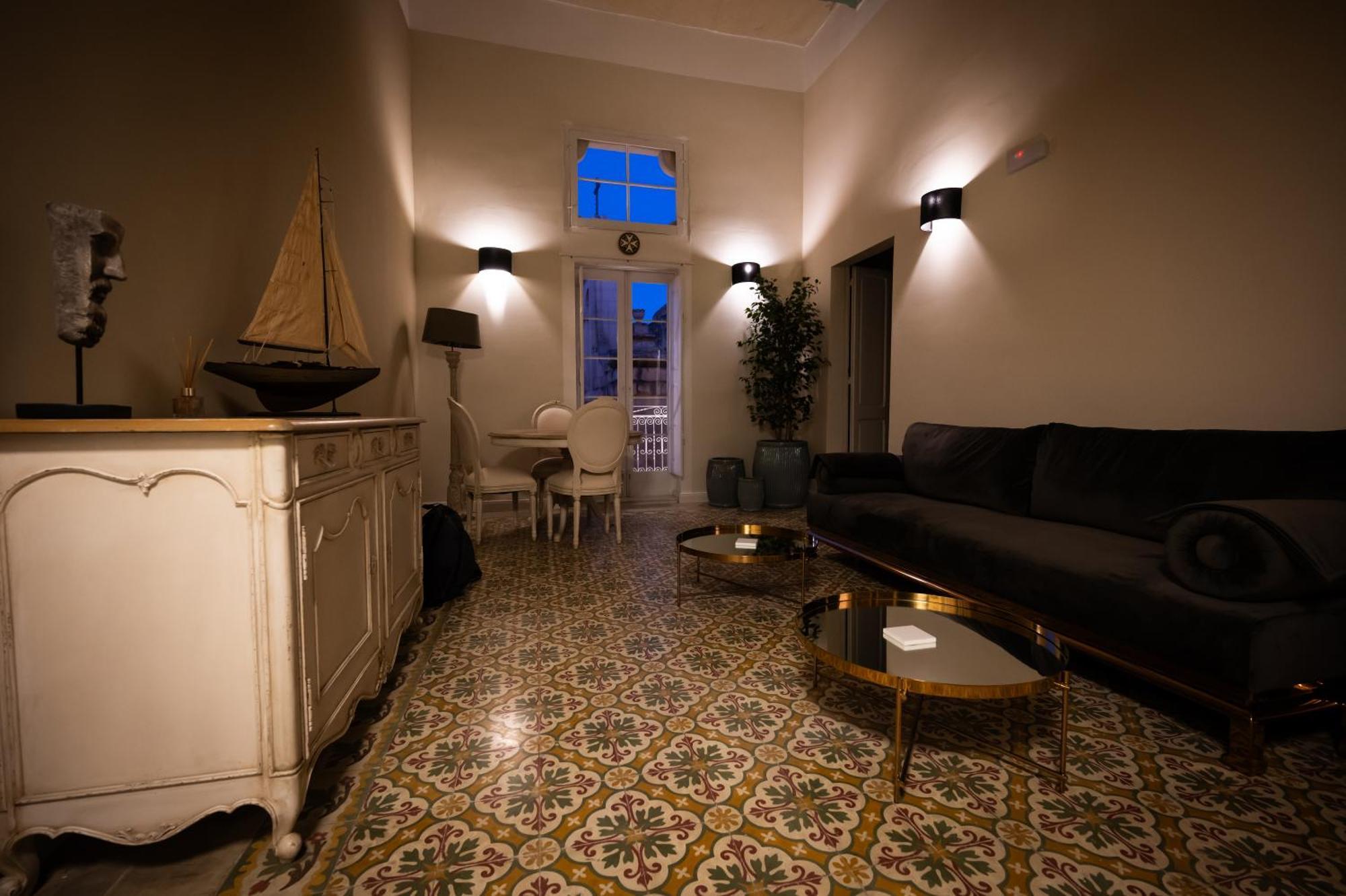 Grand Arcanum Apartment 2 - Comfortable And Elegant Senglea Luaran gambar